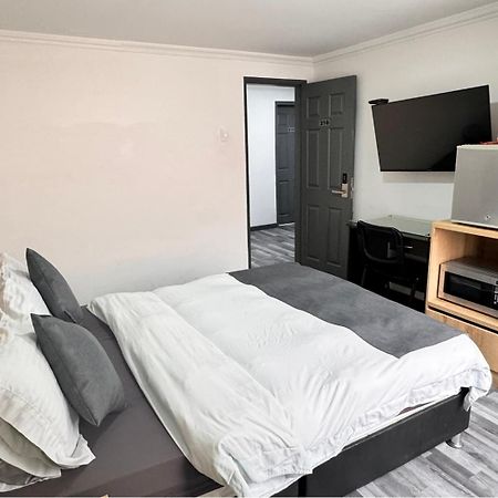 Hotel Fenix Real Bogota Bagian luar foto