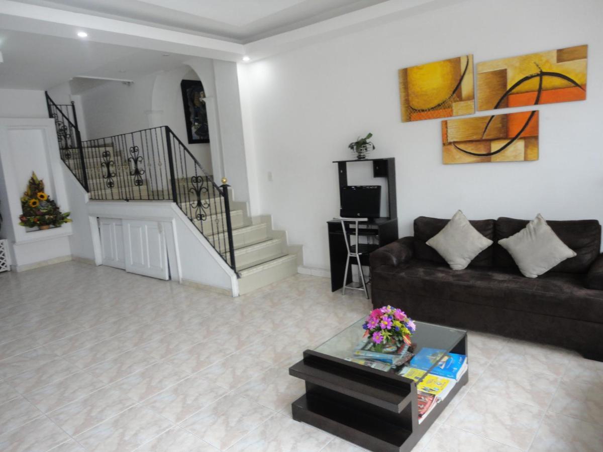 Hotel Fenix Real Bogota Bagian luar foto