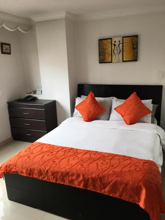 Hotel Fenix Real Bogota Bagian luar foto