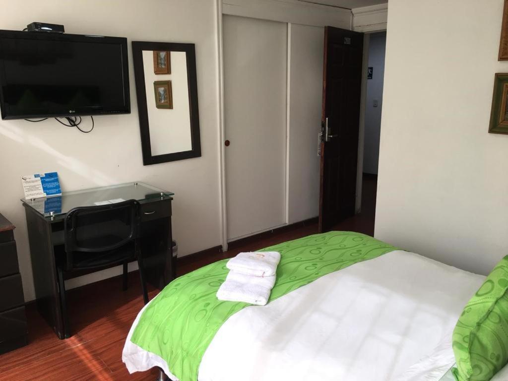 Hotel Fenix Real Bogota Bagian luar foto