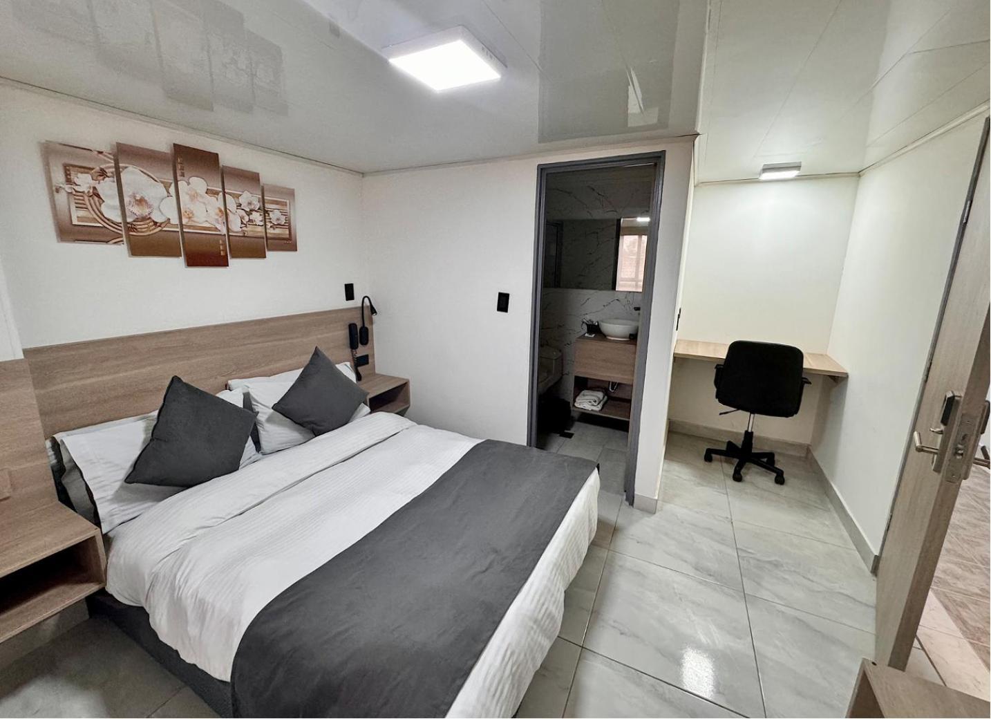 Hotel Fenix Real Bogota Bagian luar foto
